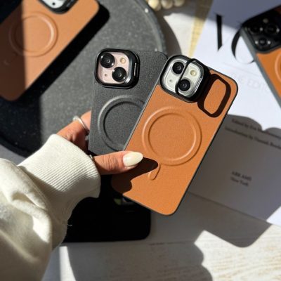 قاب چرم مگسیف دار برند ویوا مادرید 16 pro max