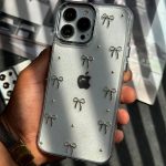 قاب شفاف اکلیلی پاپیون ریز برجسته مناسب برای گوشی موبایل اپل آیفون Apple iPhone 11 / 11 Pro / 12 / 12 Pro / 12 Pro Max / 13 / 13 Pro / 13 Pro Max / 14 / 14 Pro Max / 15 / 15 Pro Max / 16 / 16 Pro / 16 Pro Max